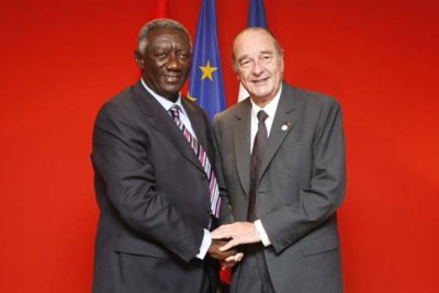 Ghana President John Kufuor and now former president of France Jacques Chirac at the 24th Franco-African summit in Cannes. (file photo)