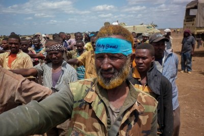 Des Shebabs capturés par l'AMISOM près de Jowhar en Somalie.