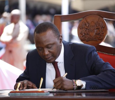 Prestation de serment du président kenyan Uhuru Kenyatta