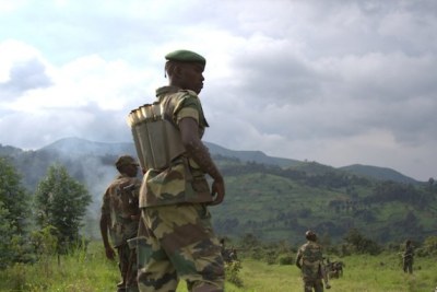 Rebelles du M23 près de Sake, dans l'est de la RD Congo.