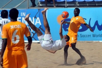La Côte d'Ivoire face au Paraguay au mondial de Beach Soccer 2013 au Tahiti