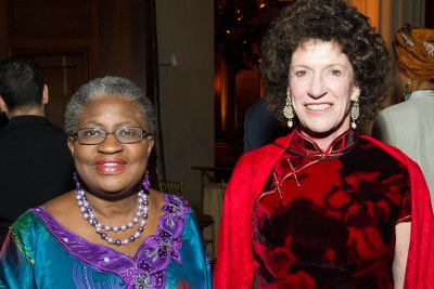 Ngozi Okonjo-Iweala, Nigerian Finance Minister, recipient of the David Rockefeller Bridging Leadership Award from Synergos, with the organization's founder and chair, Peggy Dulany