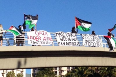 Uunversity of Cape Town students demonstrate their support for Palestine.