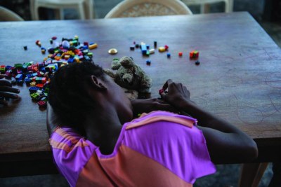 Une jeune survivante d’un viol à Monrovia, au Libéria.