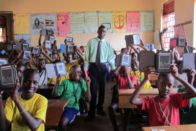 A classroom at the HUMBLE School in Uganda using e-readers.