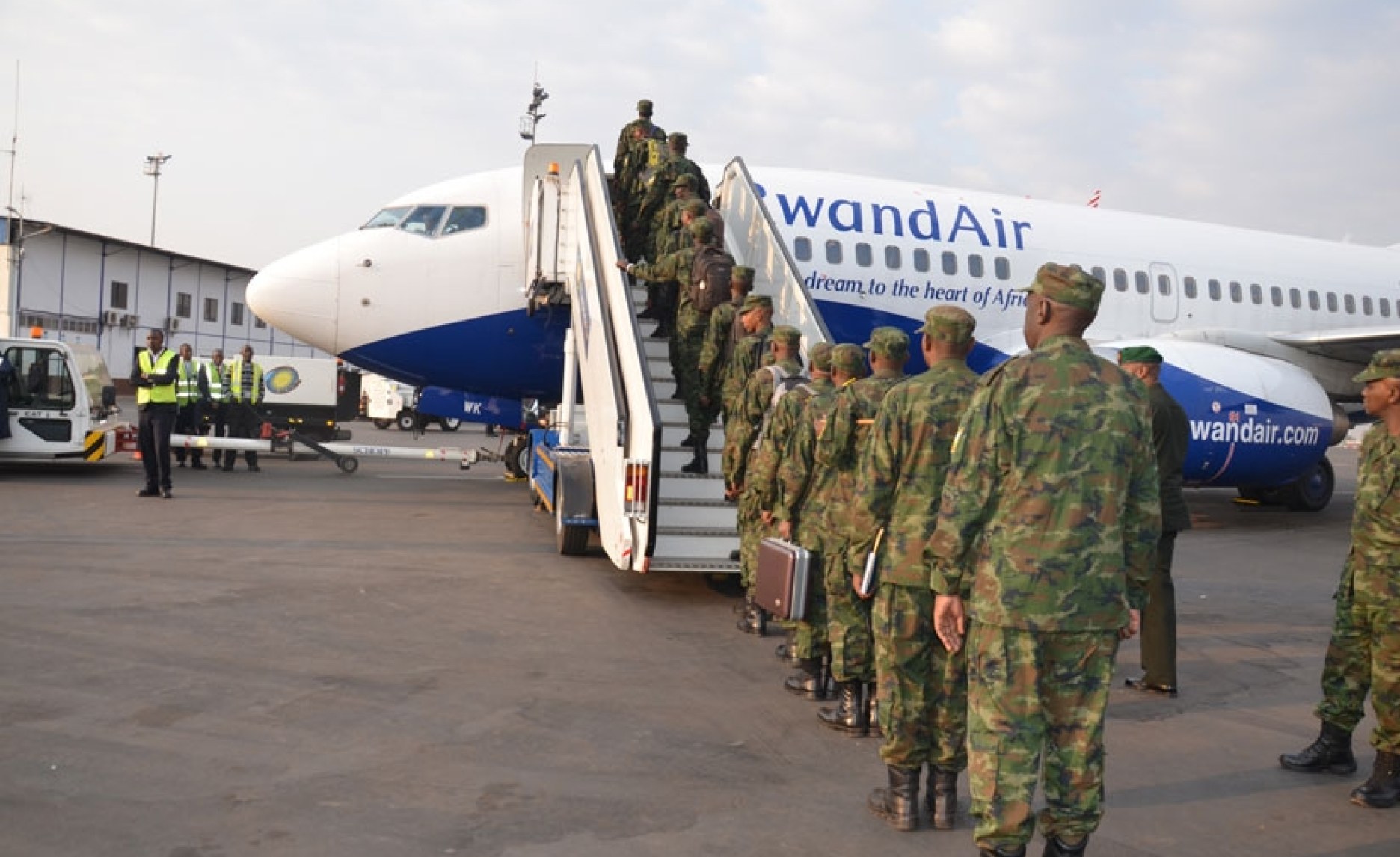Rwanda RDF Troops Depart for CAR
