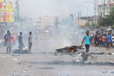 Une rue de Kinshasa lors des heurts qui ont éclaté pendant la manifestation de l’opposition à Kinshasa