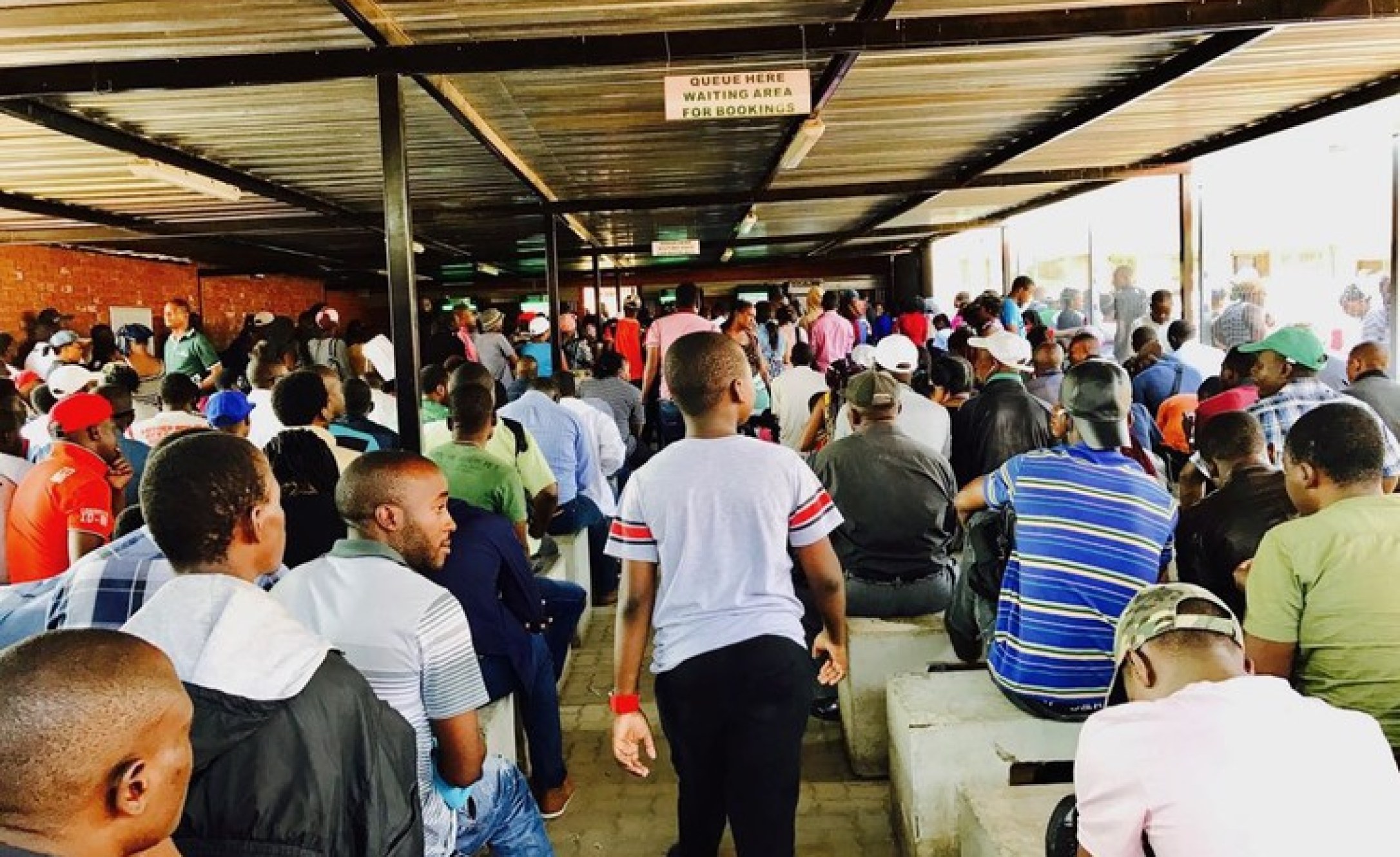 South Africa Home Affairs Signs Agreement to Deal With Backlog of