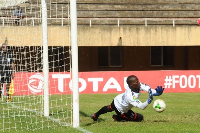 KCCA custodian Charles Lukwago was in good nick with a handful of point blank saves. He saved Ebeid’s penalty in the 24th minute and there were several other nervous moments when he was forced out of the area to stop Mohamed Hussein and later Phakamani.