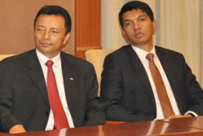 Ratsiraka, Ravalomanana et Rajoelina considérés comme les grands favoris du scrutin du 7 novembre.