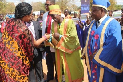 Traditional Authority Mwanza (centre) greets Queen Mother Best Kemigisa of Uganda’s Toro Kingdom.