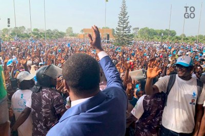 (Photo d'archives) - Faure Gnassingbé salue la foule des militants et sympathisants