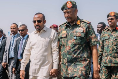 Le Premier ministre Éthiopien Abiy Ahmed, en visite à Port-Soudan a rencontré le général al-Burhan à la tête du Conseil souverain du Soudan.